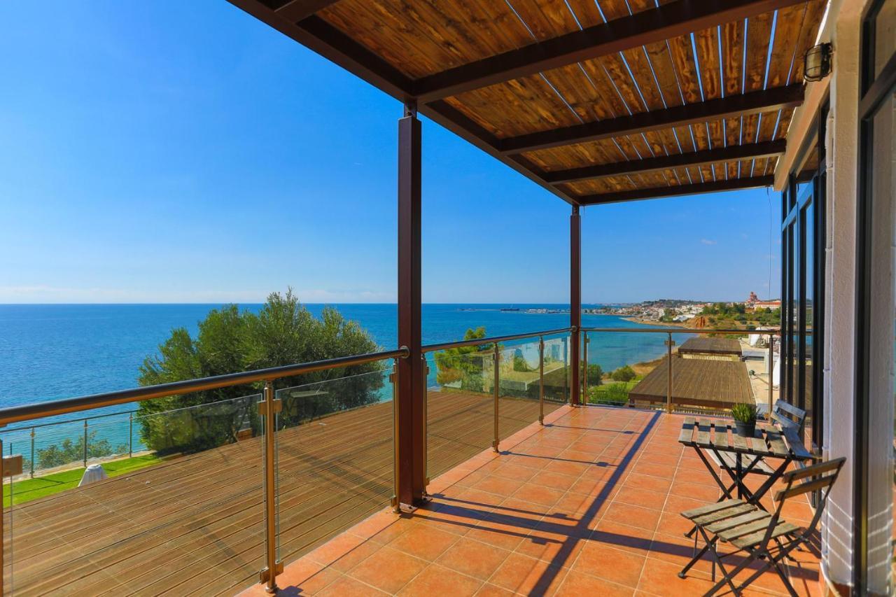 Kalma Villa Dio Неа Мудания Екстериор снимка